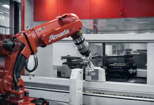 Machine pour tôlerie fine